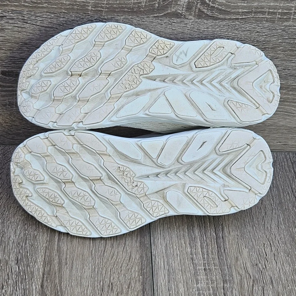 Hoka One One Clifton 8 Womens Running Shoes White Cream 1119394 WWH Size 8B
